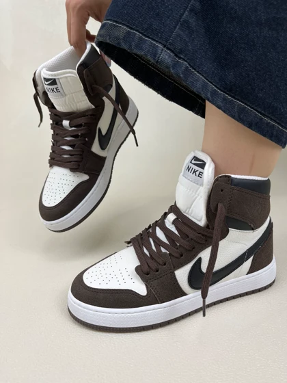 کتانی ساق‌دار زنانه نایک جردن 1 | کتانی ساق‌دار زنانه نایک جردن 1 nike jordan1 کد 912 کد 265