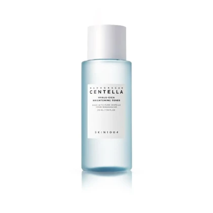 تونر روشن‌کننده و آبرسان صورت اسکین 1004 Hyalu-Cica مناسب برای همه پوست‌ها حجم 210 میلی‌لیتر