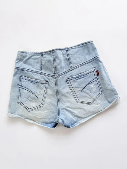 شورتک کوتاه جین زاپ‌دار پاچه پاکتی