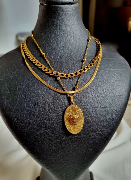 گردنبند ورساچه