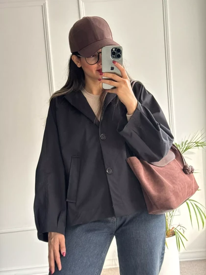 ترنچ کت مانلی