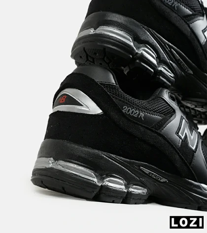 کفش کتانی مشکی NEW BALANCE 2002R