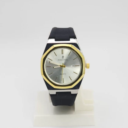 ساعت مچی مردانه اودمار پیگه 5760 Audemars Piguet با موتور کوارتز و بند سیلیکونی