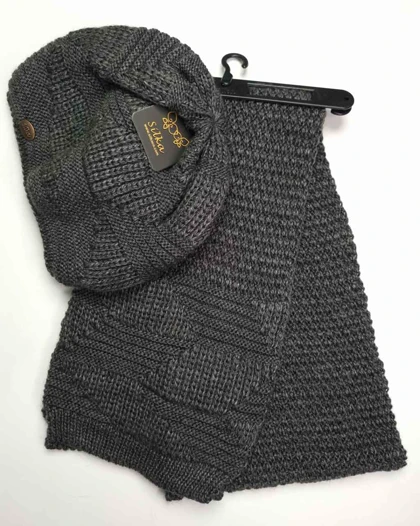 ست شال و کلاه زمستانی دو لایه سیلکا مدل احسان