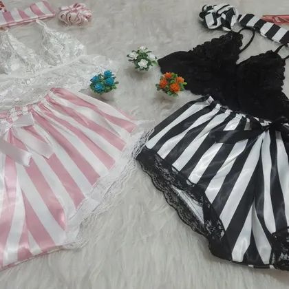 ست نیم‌تنه دانتل و شورت ساتن Sita کد 1436