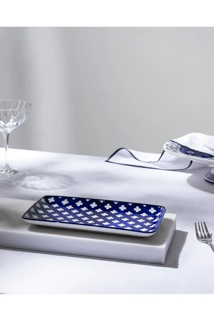 بشقاب سرو Madame Coco مدل Reve Bleu Raye Bone China