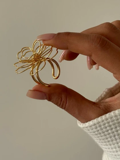 انگشتر وارداتی گل فنری طلایی