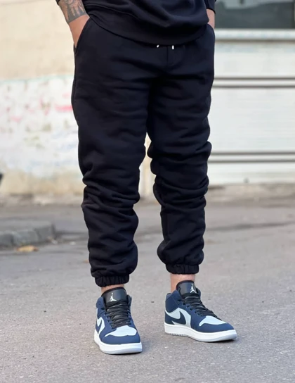 شلوار جاگر مشکی پارچه دورس خار خورده استایل فوق‌العاده شیک 2025