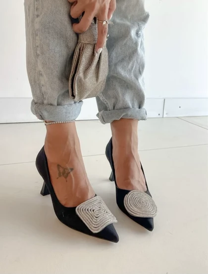 کفش پاشنه‌بلند Circle & Square