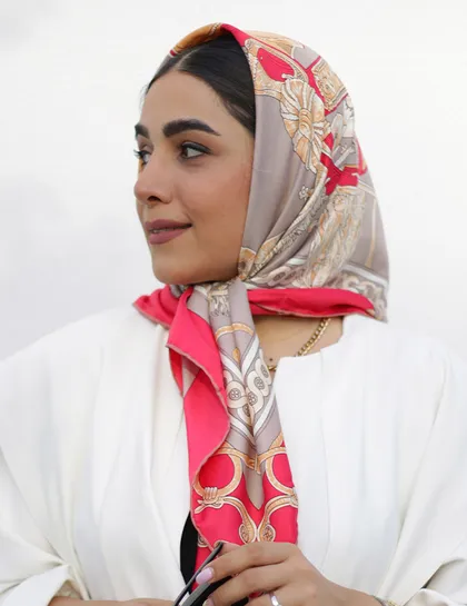 روسری ابریشم دور دست دوز طرحدار آریل