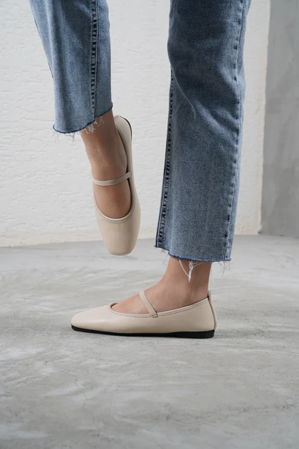 کالج زنانه بیاند beyond-