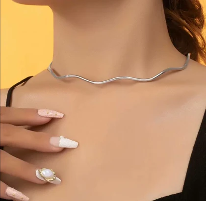 گردنبند طوقی موج دار در 2 رنگ