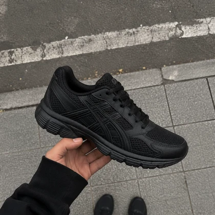 کفش ورزشی Asics مردانه مدل Arian-مشکی