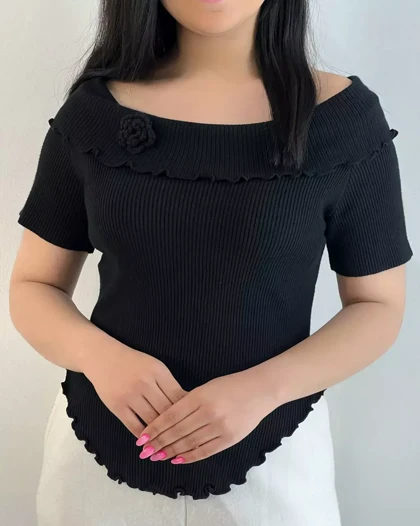 بلوز بافت یقه قایقی تک گل کد 5479