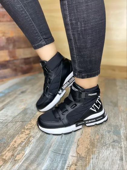 کتانی زنانه VLTN کد 1988