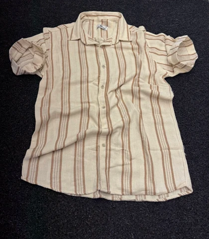 پیراهن لینن کنفی مردانه کرم راه راه قهوه‌ای استایل الدمانی 100% کتان طبیعی