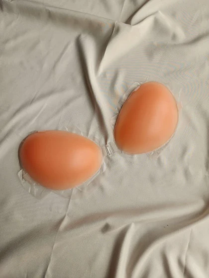 سوتین سیلیکونی و ژله‌ای زنانه کد : 16778