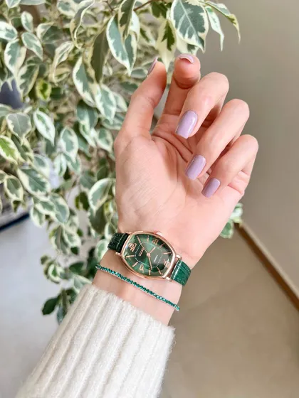 ساعت دخترانه