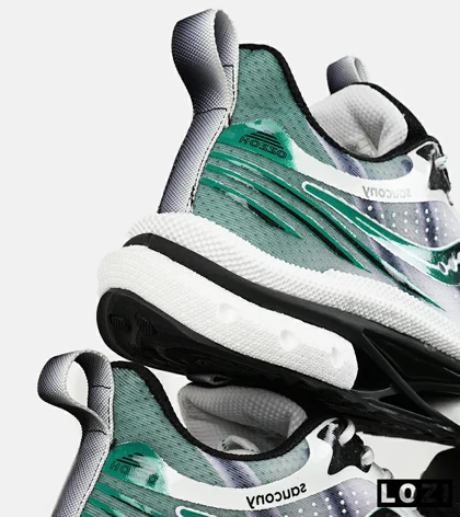 کفش کتانی سفید مشکی سبز Saucony Axon 3