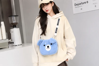 کیف دوشی پولیشی طرح خرس مدل Moschino – فانتزی و کیوت