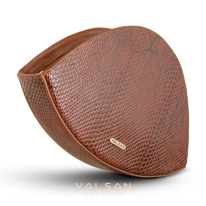 کیف دوشی زنانه چرم یلسان مدل منیل کد 153-MRV