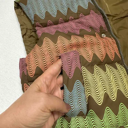 پافر پفی دخترانه رنگارنگ طرح زیگزاگی وارداتی