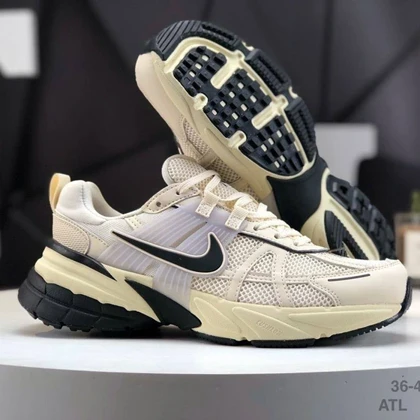کتانی نایک وی تو کی Nike V2K Run