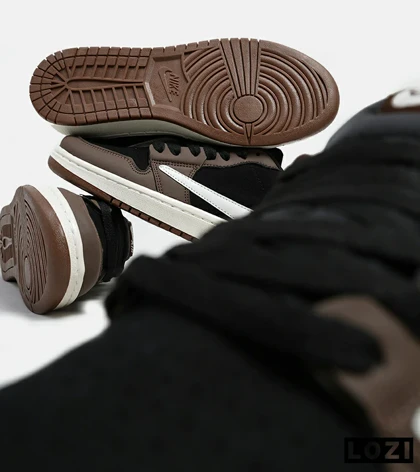 کفش کتانی مردانه قهوه ای مشکی سفید NIKE travis scott