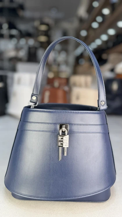 548 - 548 کیف ساده جیوان