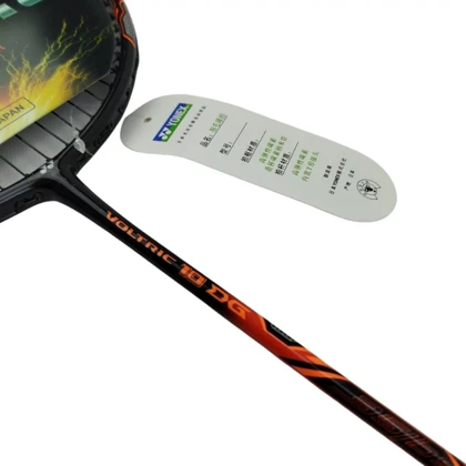 راکت بدمینتون یونیکس YONEX مدل VOLTRIC 10