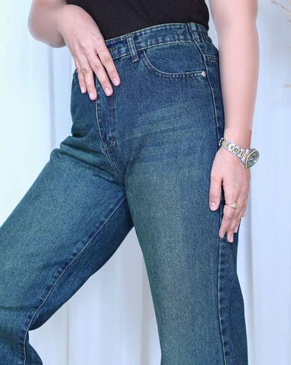خرید شلوار جین نیم بگ زنانه آبی تیره کمر کش Dark Blue Semi Baggy Jeans کد 911700