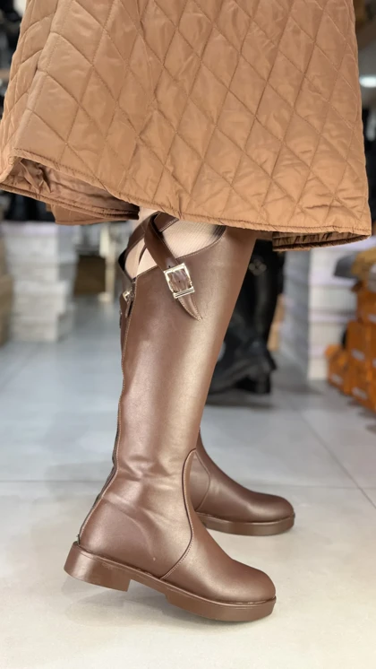 311 - بوت بالا زانو پشت زیپ دو سگگ 311