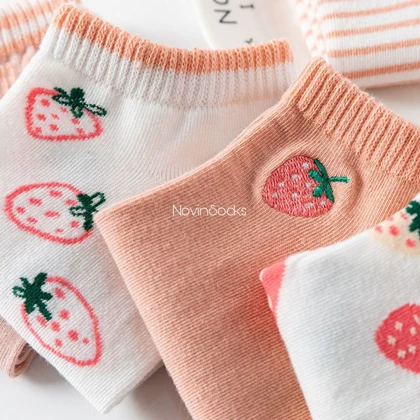 جوراب مچی توت فرنگی