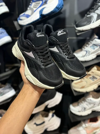 کتانی زنانه ریبوک