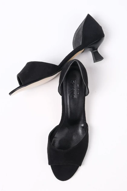 کفش پاشنه‌بلند کلاسیک زنانه میوگوستو mio-gusto