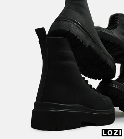 بوت مردانه چرمی مشکی BERSHKA