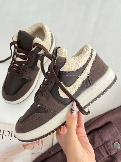 کتانی نایک خزدار