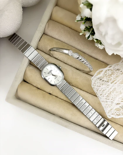 ساعت رویال بیضی بند کر کره ای 898