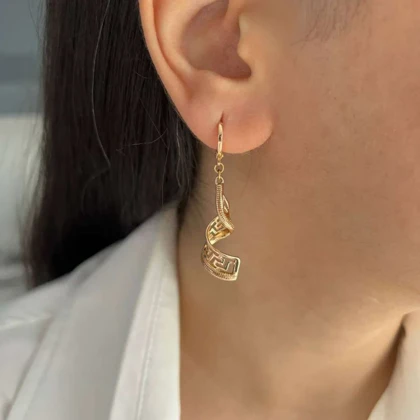 گوشواره زنانه طرح اسلیمی مارپیچ با رنگ ثابت ژوپینگ