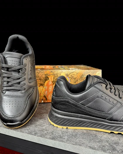 کتانی مردانه مدل اکو