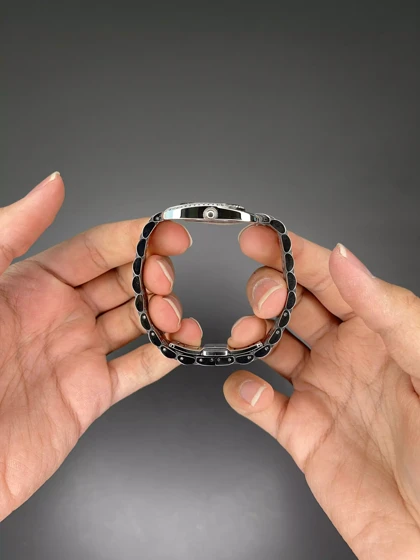 ساعت مچی لونژین بند سیلور صفحه قرمز Longines