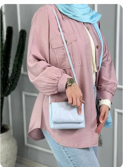 شومیز دکمه چوبی