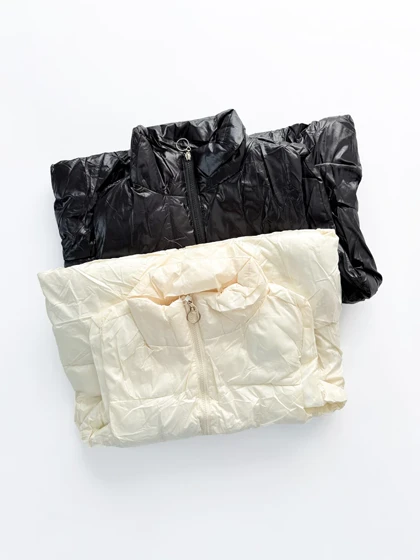 پافر زنانه ورنی ساده جیب‌دار