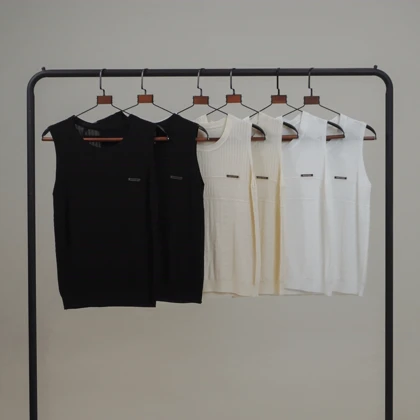 تاپ یقه کش میو میو