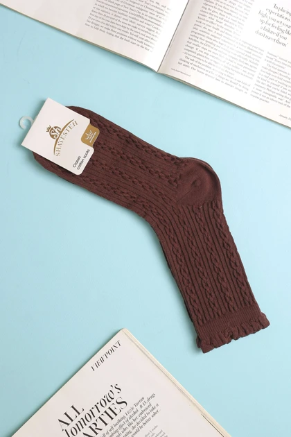 جوراب زنانه ساق‌دار زنجیری