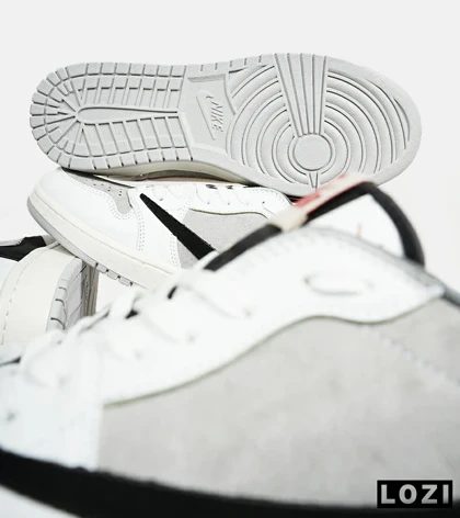 کفش کتانی مردانه سفید طوسی مشکی NIKE travis scott