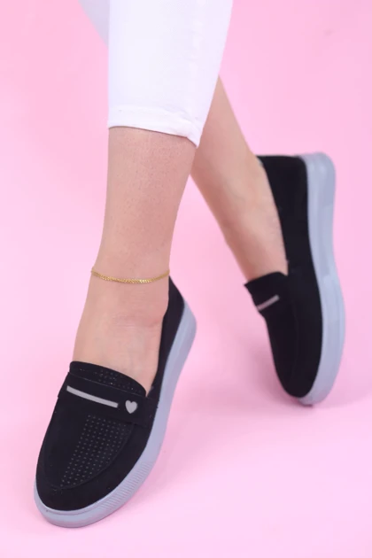 کفش کالج زنانه قلبی