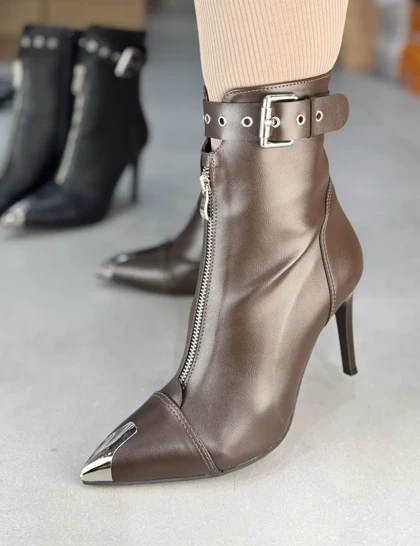 682 - نیم بوت پنجه فلز جلو زیپ کمربندی 682