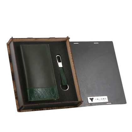 ست هدیه مردانه چرم یلسان مدل پارلا کد KIYA-PRM-072