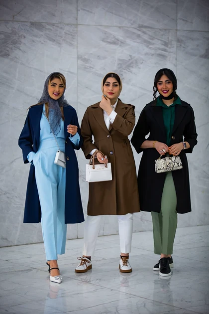 مانتو بزایاق کمر چین‌دار